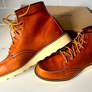 Red Wing 6-Inch Classic Moc Lace-Up Boots Oro Legacy, Womens 9B Size 40 NIB